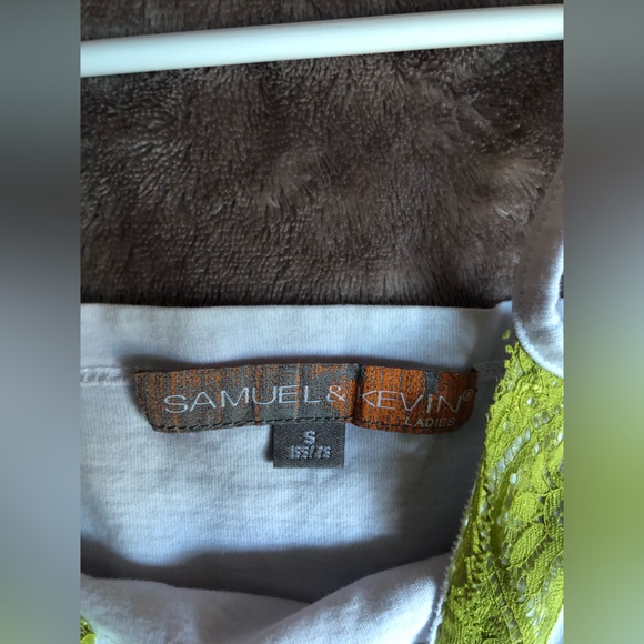 Wire tank top with green lace - Picture 2 of 3